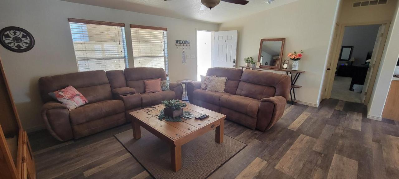 Parker Strip Pool House With Game Room! Екстер'єр фото